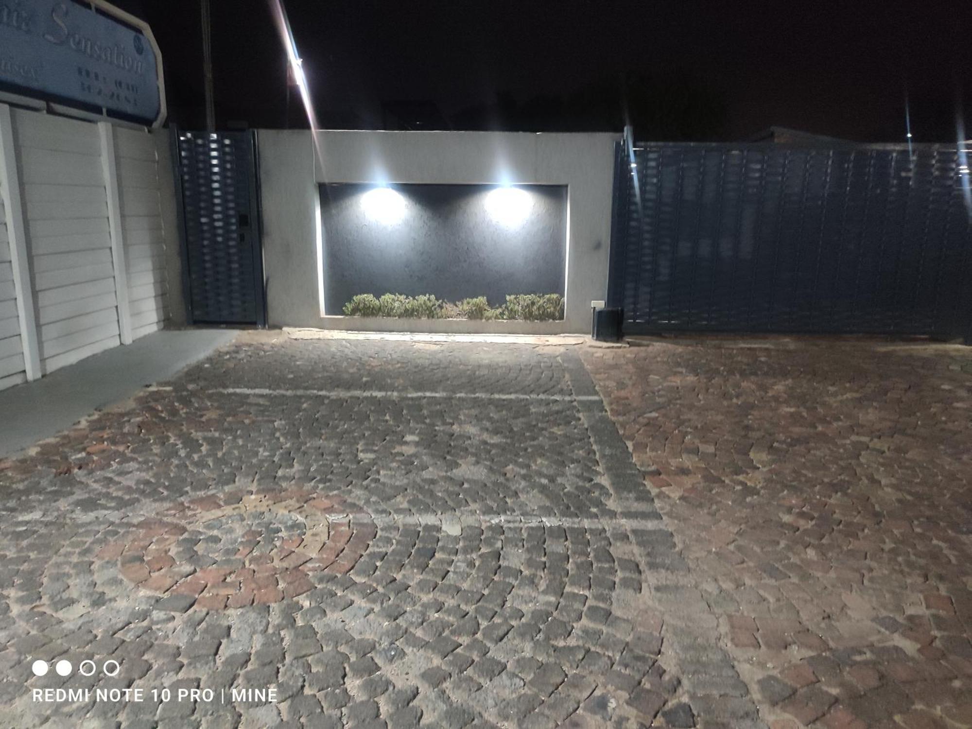 The Croc Guest House Springs  Exterior foto